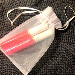 Set of 2 LA Colors lip glosses, New/never used